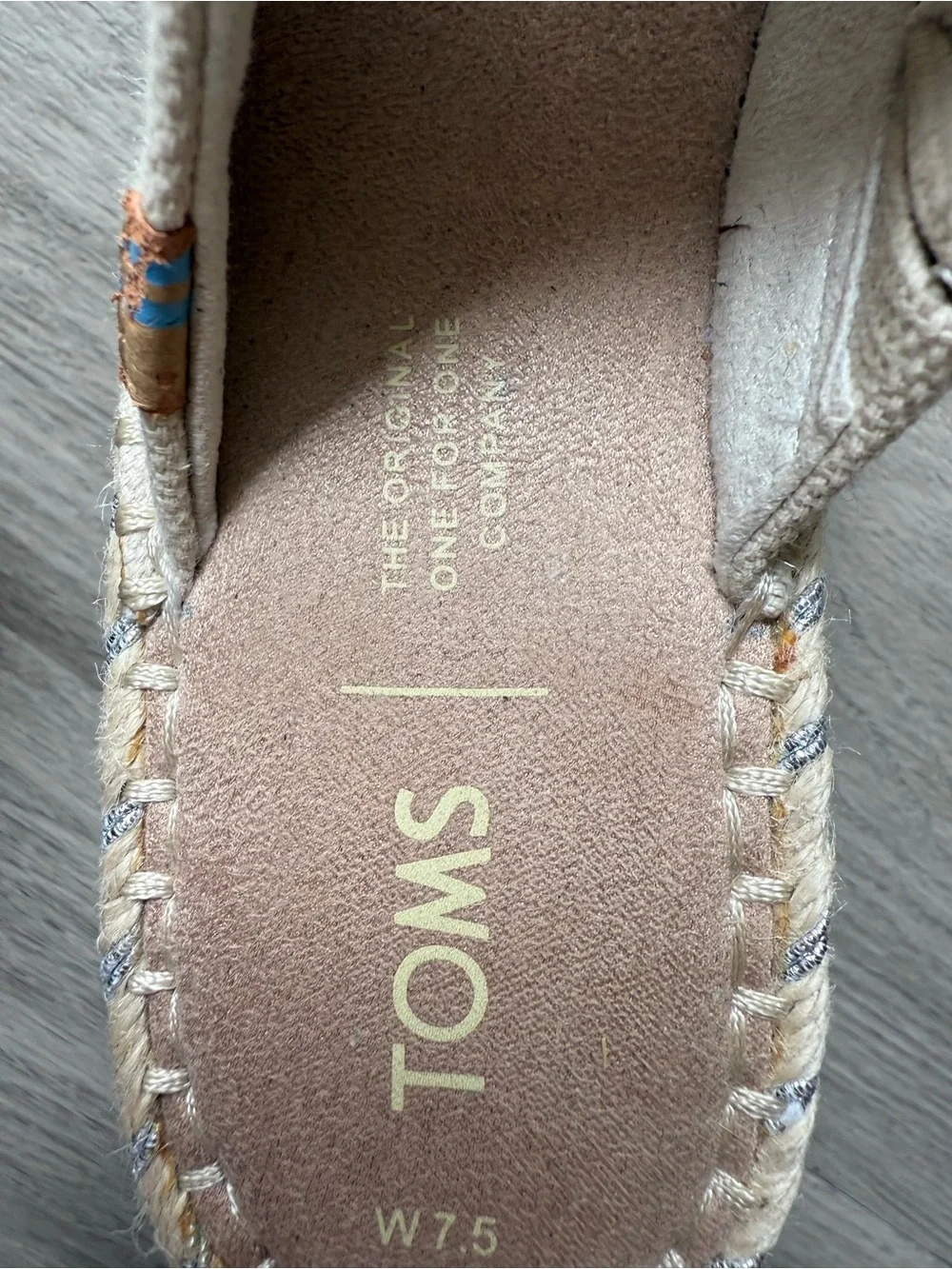 TOMS Beige/Cream Espadrille Wedge Sandals Size 7.5W